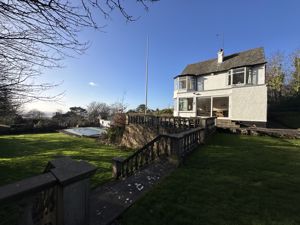 Photo 8- click for photo gallery